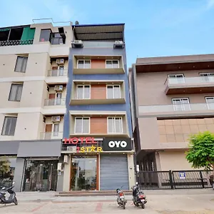 O 7 Star Hotel
