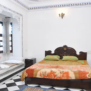 Hotel Gangaur Palace